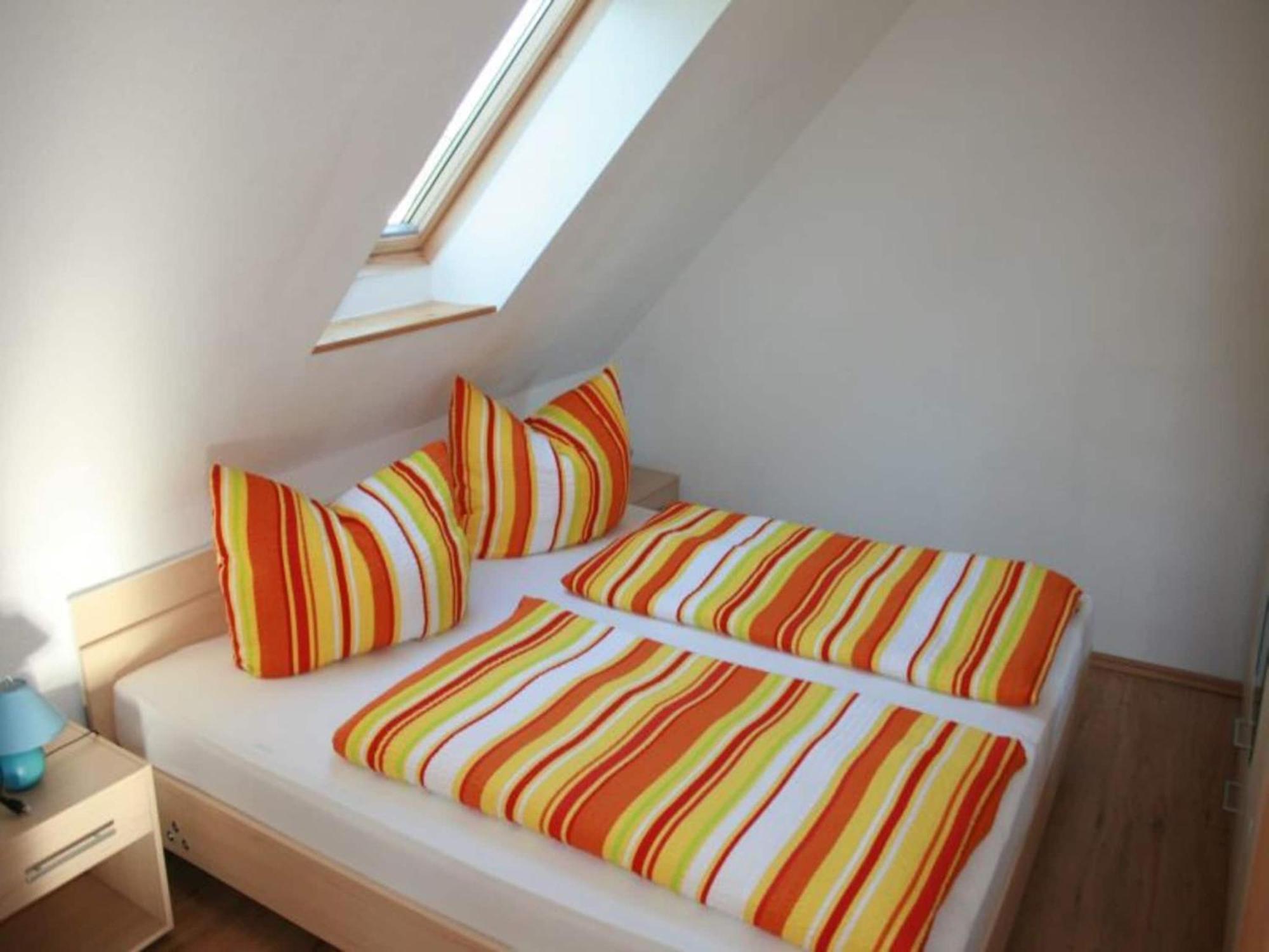 Beautiful Apartment In Robertsdorf With Garden Blowatz Exteriör bild